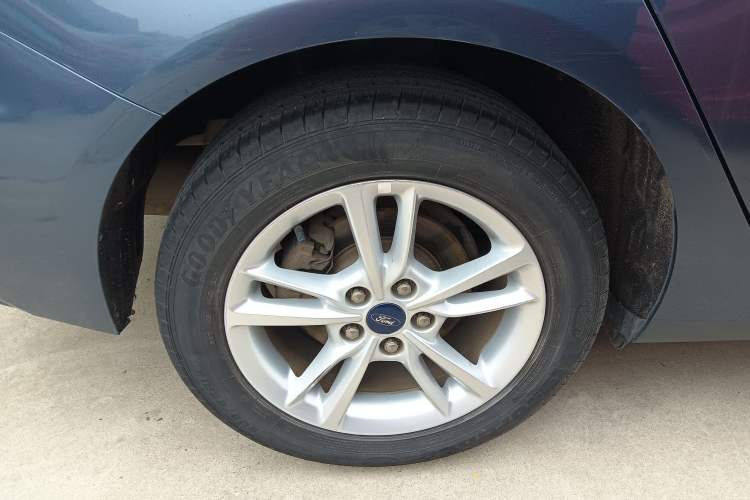 Used Ford Escort 2019 Revised Version 1.5L Automatic Enjoyment Type China VI Standard Exterior 5