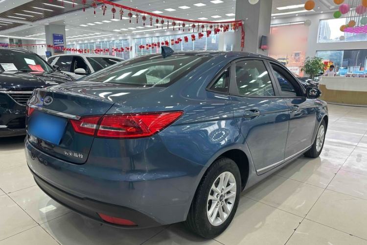 Used Ford Escort 2019 1.5L Automatic ZhiXiang Model Exterior 6