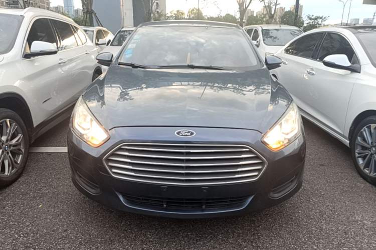 Used Ford Escort 2019 Revised 1.5L Automatic ZhiXiang Version (Tire Pressure Monitoring) China VI Standard Front
