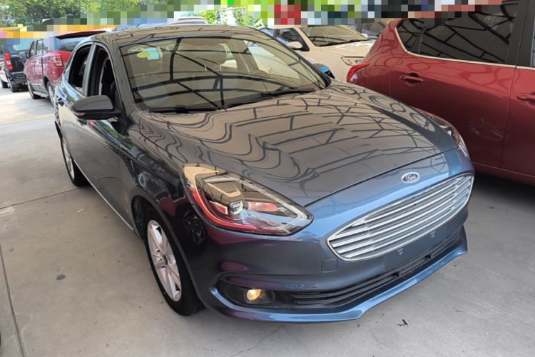 Used Ford Escort 2019 Revised Version 1.5L Automatic Enjoyment Type China VI Standard Front Right 45 Deg