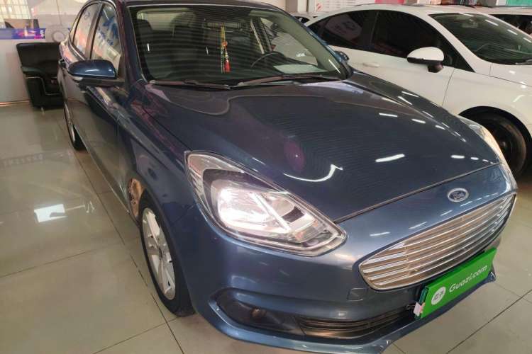Used Ford Escort 2019 1.5L Automatic Enjoyment Model Front Right 45 Deg