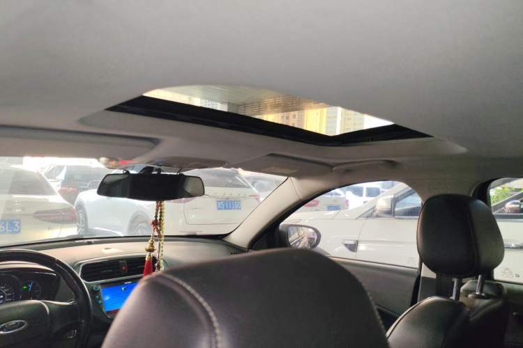 Used Ford Escort 2019 1.5L Automatic Enjoyment Model Headliner