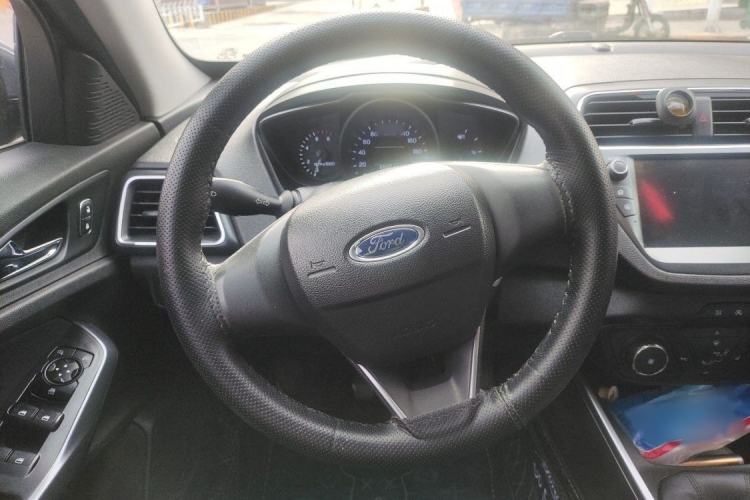 Used Ford Escort 2019 Revised Version 1.5L Manual "Quality Enjoyment" Trim (Tire Pressure Monitoring) China VI Standard Interior 2