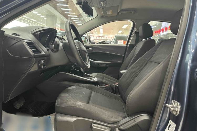 Used Ford Escort 2019 1.5L Automatic ZhiXiang Model Interior 4