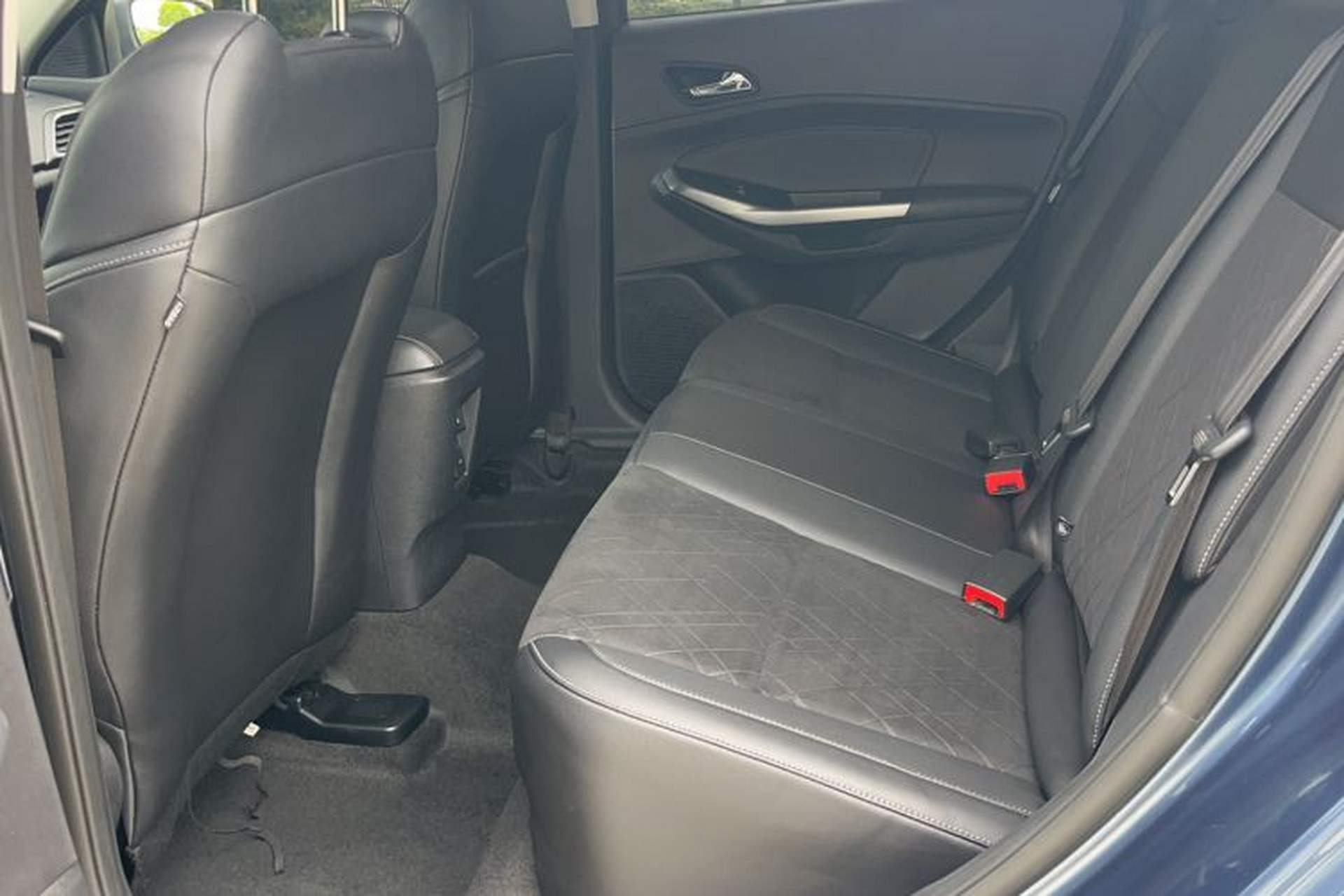 Used Ford Escort 2019 Revised Version 1.5L Automatic Enjoyment Type China VI Standard Left Rear Seat