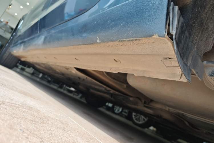Used Ford Escort 2019 Revised 1.5L Automatic ZhiXiang Version (Tire Pressure Monitoring) China VI Standard Left Side Sill