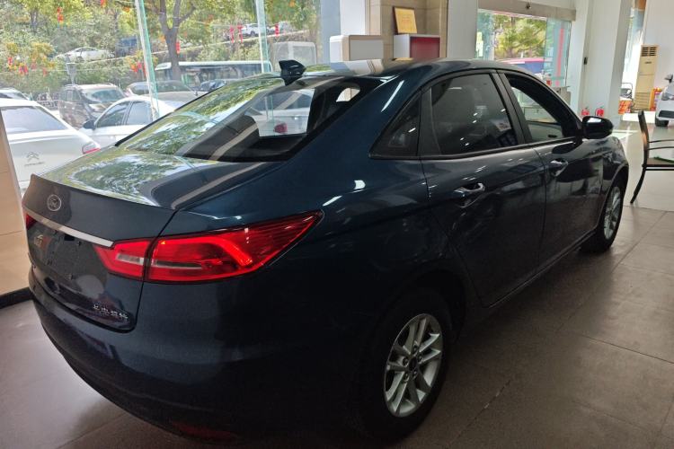 Used Ford Escort 2019 Revised 1.5L Automatic ZhiXiang Version (Tire Pressure Monitoring) China VI Standard Rear Right 45 Deg