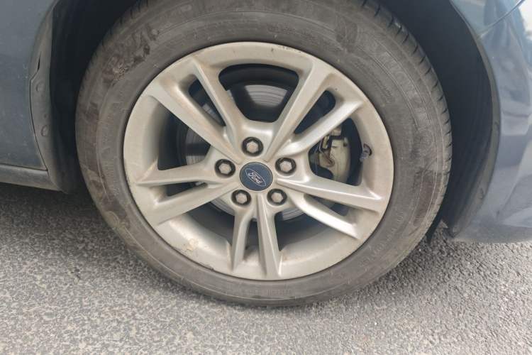 Used Ford Escort 2019 1.5L Automatic Enjoyment Model Right Front Wheel Hub