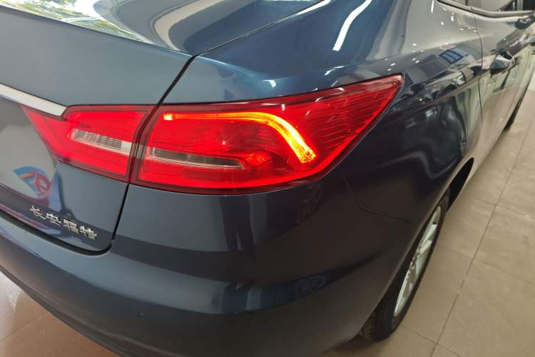Used Ford Escort 2019 Revised 1.5L Automatic ZhiXiang Version (Tire Pressure Monitoring) China VI Standard Right Rear Taillight