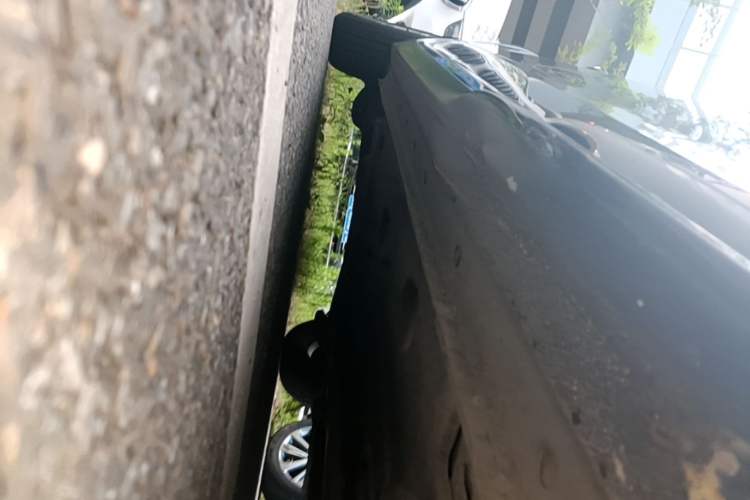 Used Ford Escort 2019 Revised 1.5L Automatic ZhiXiang Version (Tire Pressure Monitoring) China VI Standard Right Side Sill