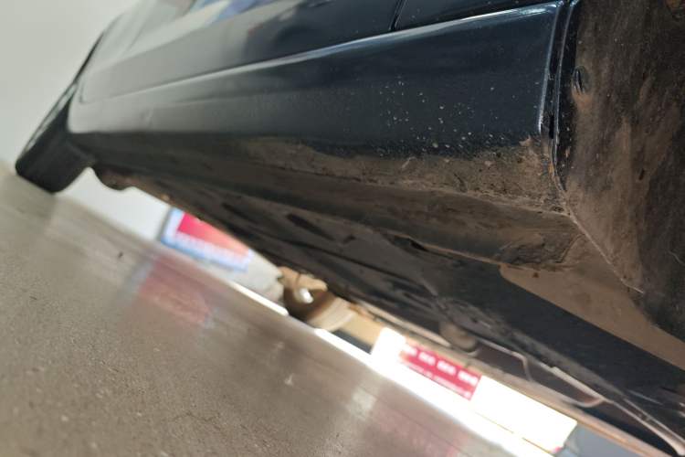 Used Ford Escort 2019 Revised 1.5L Automatic ZhiXiang Version (Tire Pressure Monitoring) China VI Standard Right Side Sill