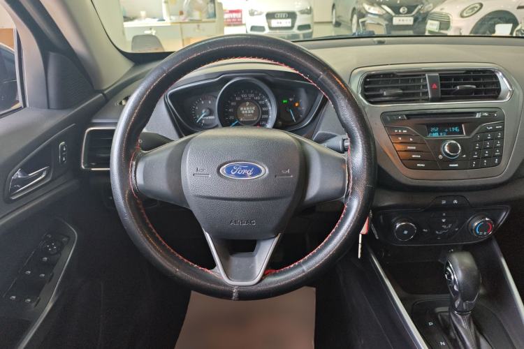 Used Ford Escort 2019 Revised 1.5L Automatic ZhiXiang Version (Tire Pressure Monitoring) China VI Standard Steering Wheel
