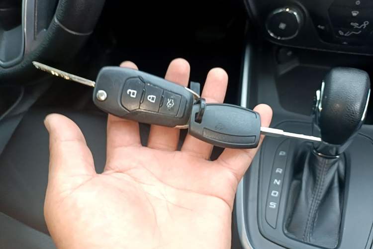 Used Ford Escort 2019 Revised 1.5L Automatic ZhiXiang Version (Tire Pressure Monitoring) China VI Standard Vehicle Key