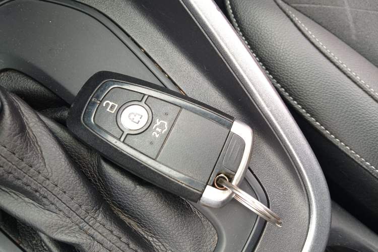 Used Ford Escort 2019 Revised Version 1.5L Automatic Enjoyment Type China VI Standard Vehicle Key