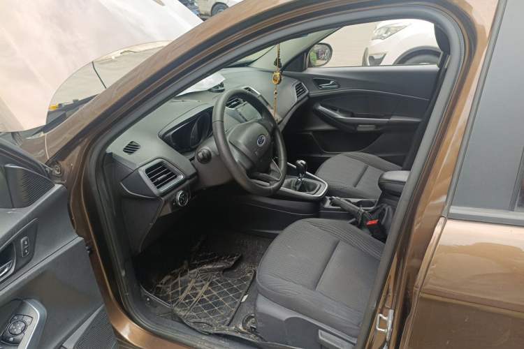 Used Ford Escort 2019 Revised Version 1.5L Manual Quality Enjoyment Type China VI Standard Driver Seat