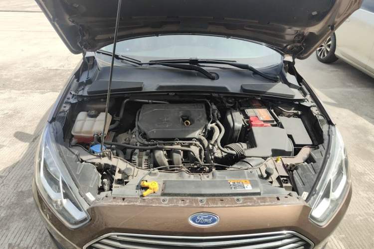 Used Ford Escort 2019 Revised 1.5L Automatic ZhiXiang Version (Tire Pressure Monitoring) China VI Standard Engine Bay