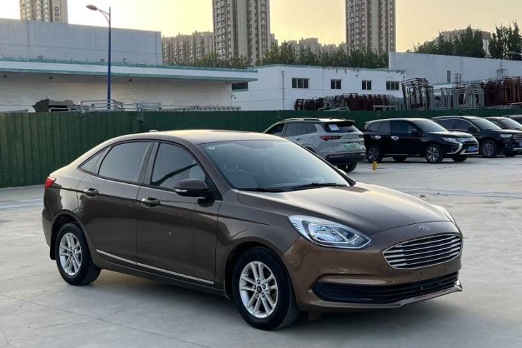 Used Ford Escort 2019 1.5L Automatic ZhiXiang Model Exterior 2