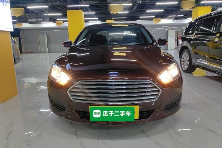 Used Ford Escort 2019 Revised 1.5L Automatic ZhiXiang Version (Tire Pressure Monitoring) China VI Standard Front