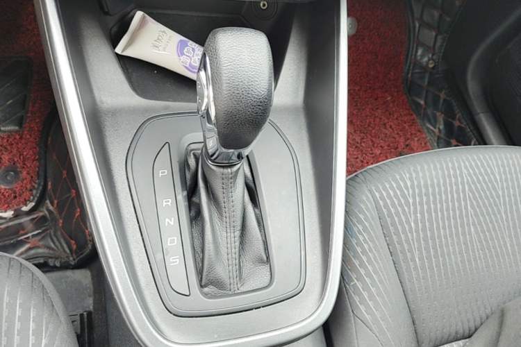 Used Ford Escort 2019 1.5L Automatic ZhiXiang Model Gear Lever