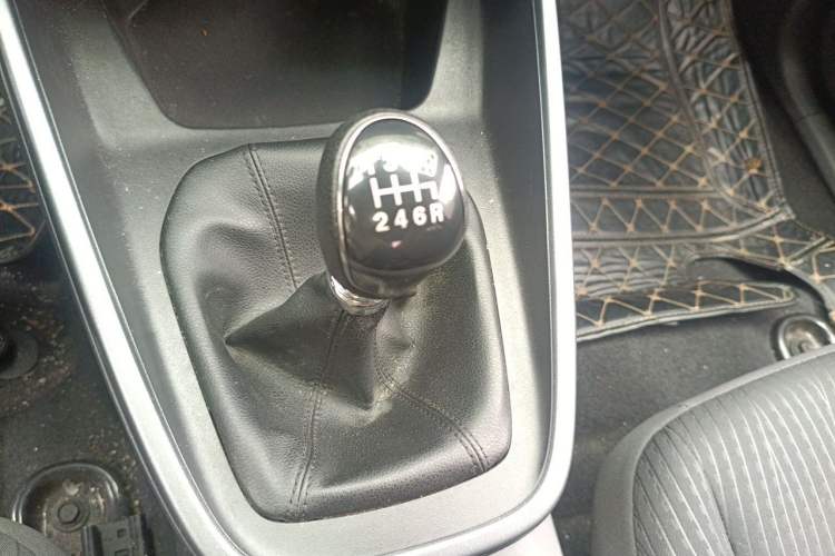 Used Ford Escort 2019 Revised Version 1.5L Manual Quality Enjoyment Type China VI Standard Gear Lever
