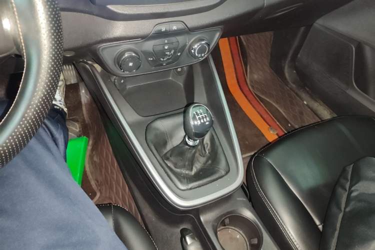 Used Ford Escort 2019 Revised Version 1.5L Manual Quality Enjoyment Type China VI Standard Gear Lever