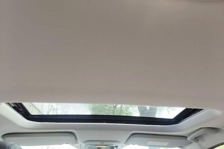 Used Ford Escort 2019 Revised Version 1.5L Automatic Enjoyment Type China VI Standard Headliner