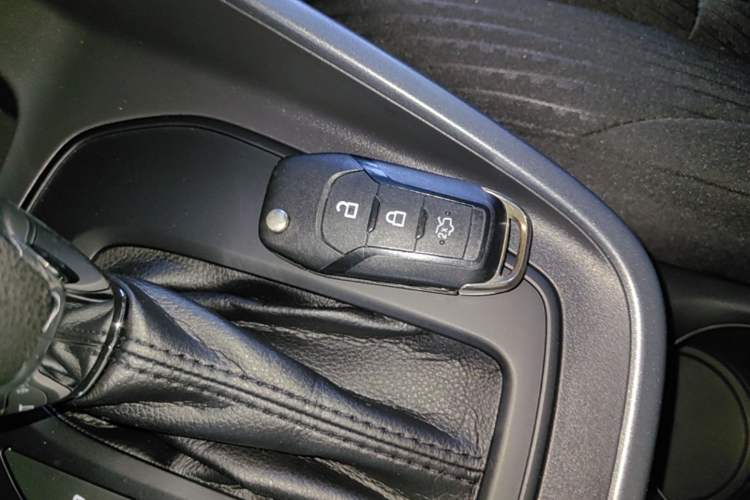 Used Ford Escort 2019 Revised 1.5L Automatic ZhiXiang Version (Tire Pressure Monitoring) China VI Standard Interior 1