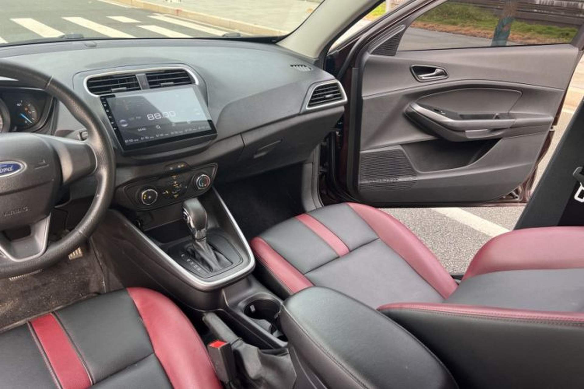Used Ford Escort 2019 Revised 1.5L Automatic ZhiXiang Version China VI Standard Interior 3