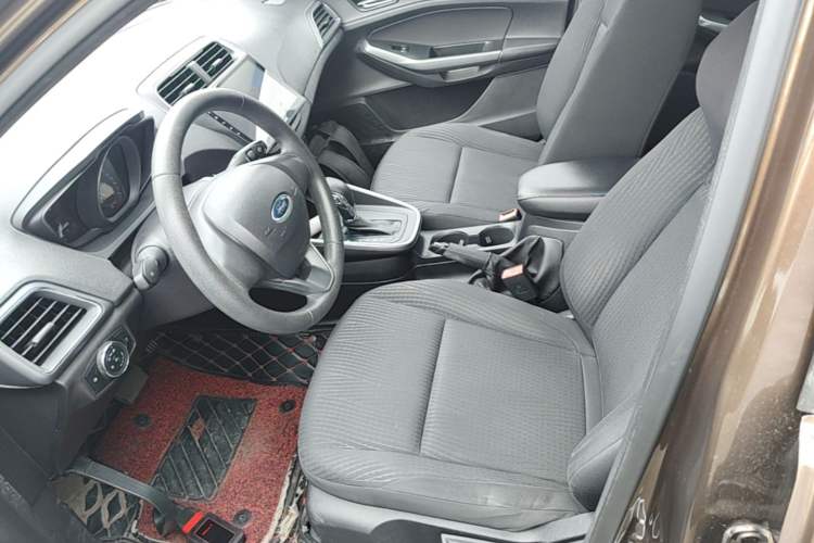 Used Ford Escort 2019 1.5L Automatic ZhiXiang Model Left Front Seat