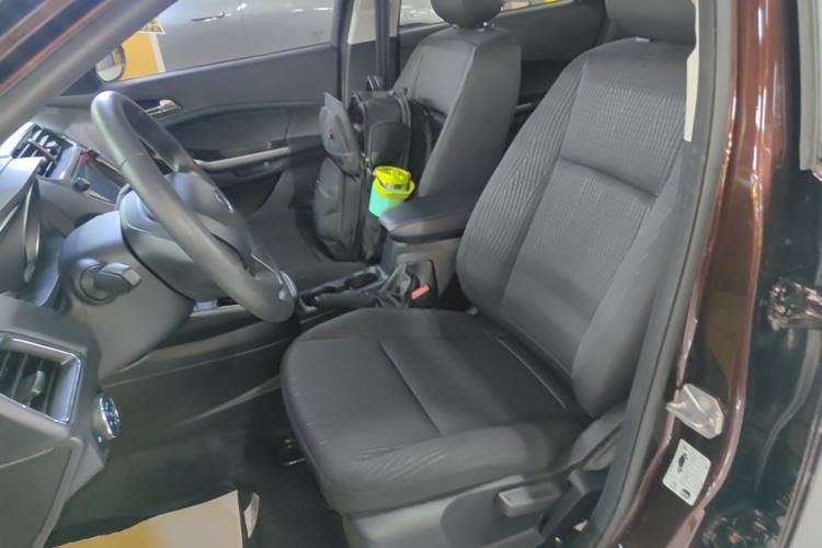 Used Ford Escort 2019 Revised 1.5L Automatic ZhiXiang Version (Tire Pressure Monitoring) China VI Standard Left Front Seat