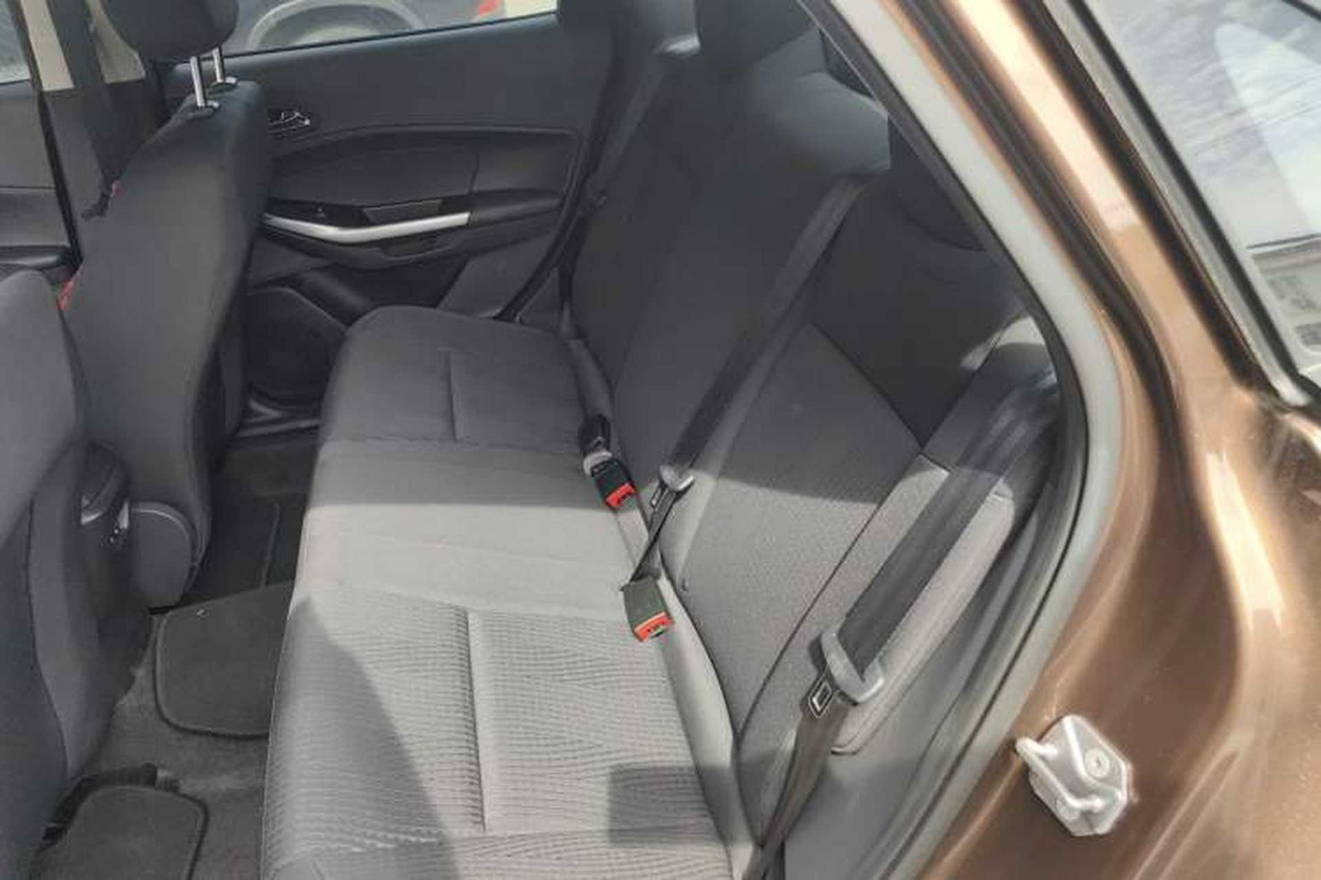 Used Ford Escort 2019 Revised 1.5L Automatic ZhiXiang Version (Tire Pressure Monitoring) China VI Standard Left Rear Seat