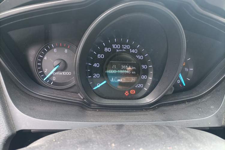 Used Ford Escort 2019 Revised Version 1.5L Manual Quality Enjoyment Type China V Standard Odometer Close Up