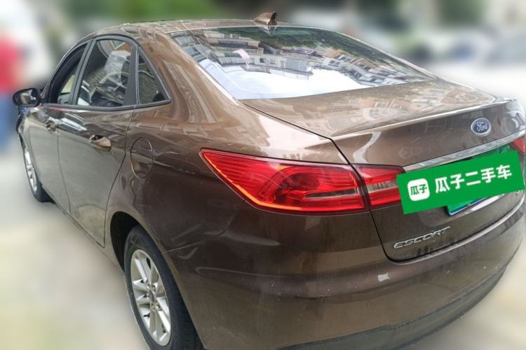 Used Ford Escort 2019 Revised Version 1.5L Manual Quality Enjoyment Type China VI Standard Rear Left 45 Deg