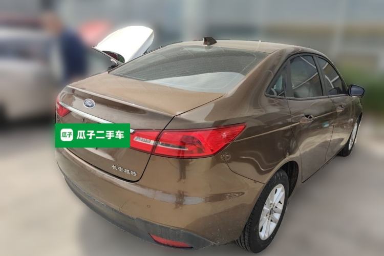Used Ford Escort 2019 Revised 1.5L Automatic ZhiXiang Version (Tire Pressure Monitoring) China VI Standard Rear Right 45 Deg