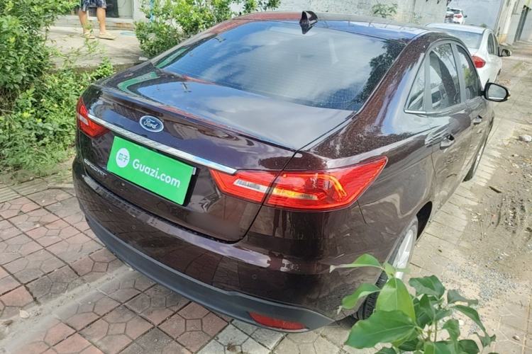 Used Ford Escort 2019 Revised Version 1.5L Automatic Enjoyment Type China VI Standard Rear Right 45 Deg