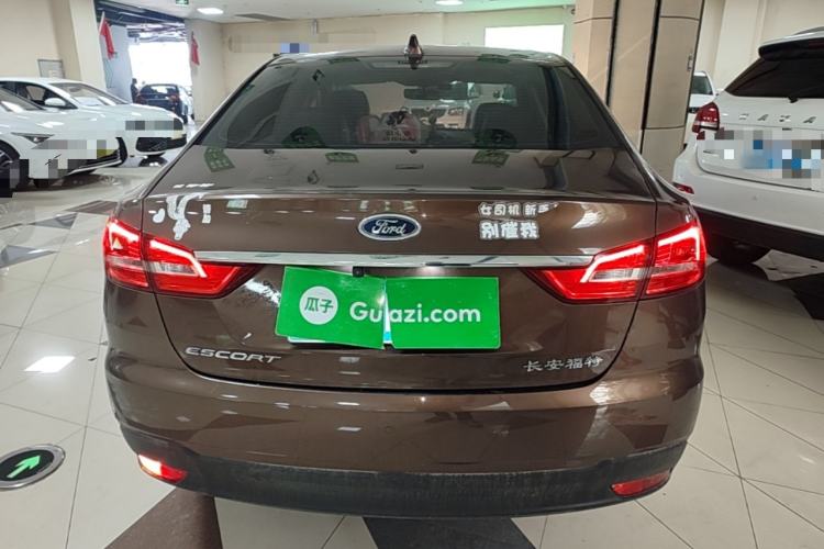 Used Ford Escort 2019 Revised Version 1.5L Manual Quality Enjoyment Type China VI Standard Rear