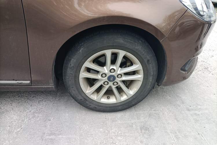 Used Ford Escort 2019 Revised Version 1.5L Manual Quality Enjoyment Type China V Standard Right Front Wheel Hub