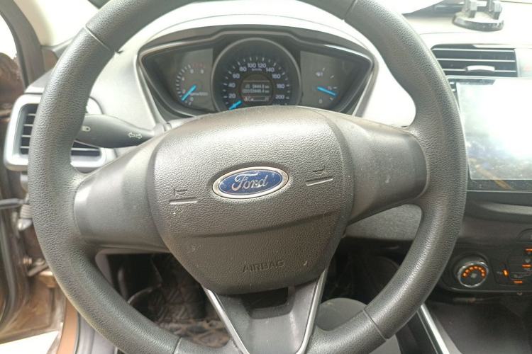 Used Ford Escort 2019 Revised Version 1.5L Manual Quality Enjoyment Type China VI Standard Steering Wheel