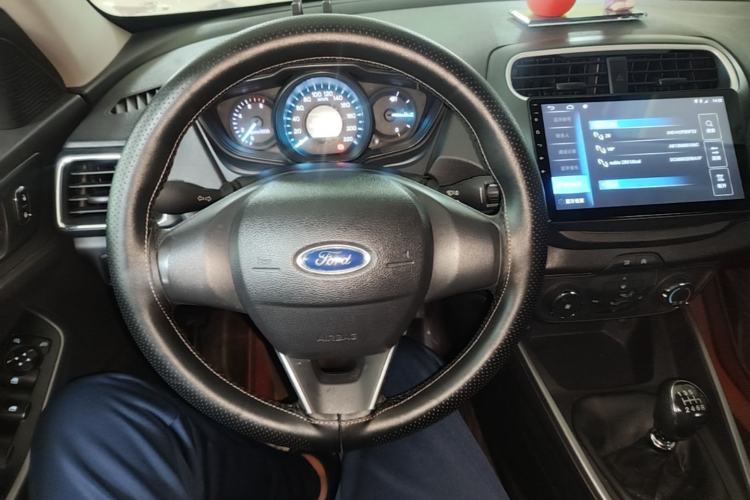 Used Ford Escort 2019 Revised Version 1.5L Manual Quality Enjoyment Type China VI Standard Steering Wheel