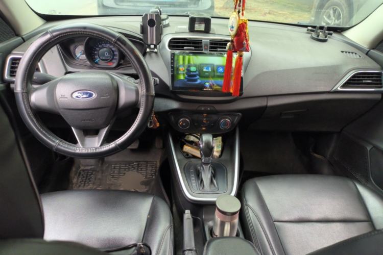 Used Ford Escort 2019 Revised 1.5L Automatic ZhiXiang Version (Tire Pressure Monitoring) China VI Standard Center Console