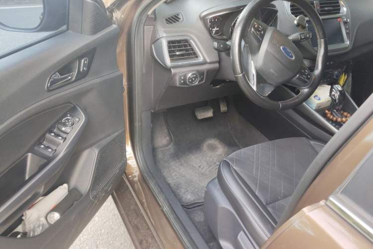 Used Ford Escort 2019 Revised Version 1.5L Automatic Enjoyment Type China VI Standard Driver Seat