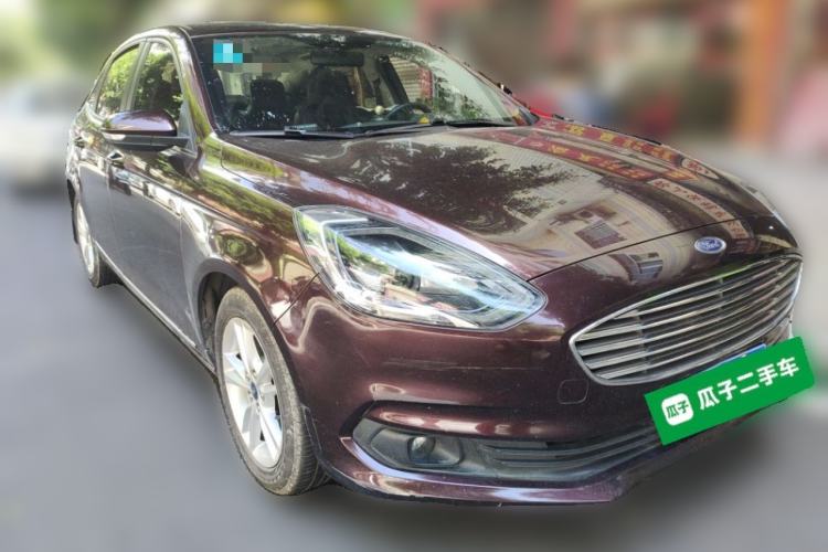 Used Ford Escort 2019 Revised Version 1.5L Automatic Enjoyment Type China VI Standard Front Right 45 Deg