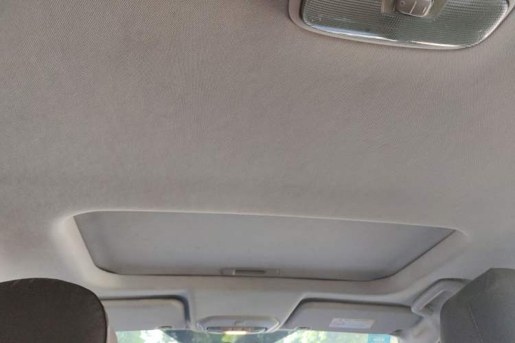 Used Ford Escort 2019 Revised Version 1.5L Automatic Enjoyment Type China VI Standard Headliner