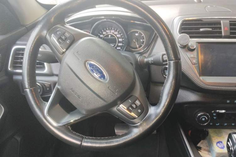 Used Ford Escort 2019 Revised Version 1.5L Automatic Enjoyment Type China VI Standard Steering Wheel