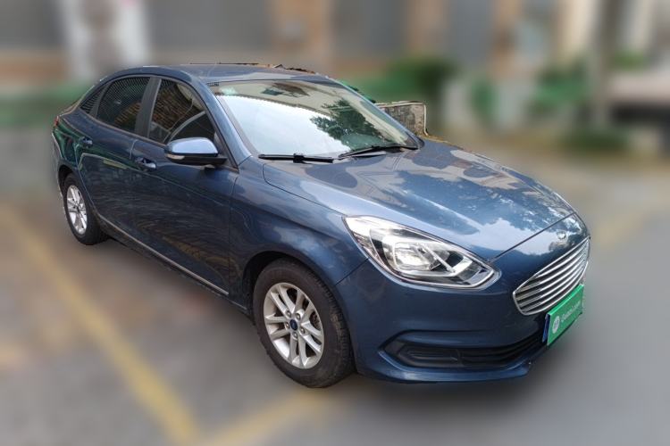 Used Ford Escort 2019 1.5L Automatic ZhiXiang Model Front Right 45 Deg