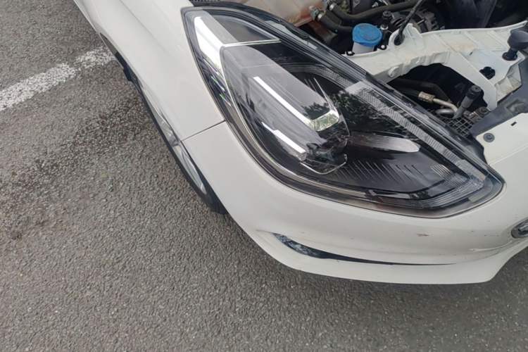 Used Ford Escort 2019 Revised Version 1.5L Automatic Enjoyment Type China VI Standard Right Front Headlight