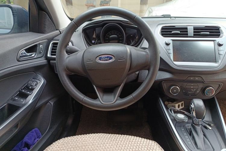 Used Ford Escort 2019 1.5L Automatic ZhiXiang Model Steering Wheel