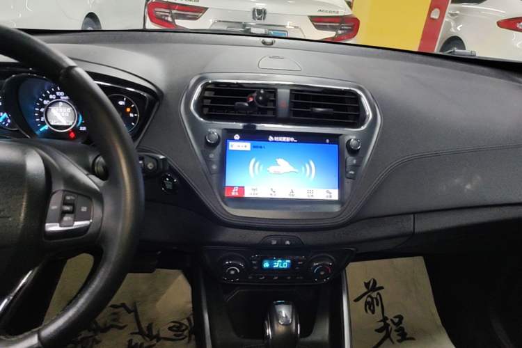 Used Ford Escort 2019 Revised Version 1.5L Automatic Enjoyment Type China VI Standard Audio And AC Panel