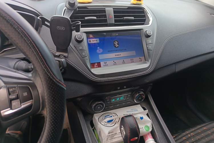 Used Ford Escort 2019 Revised Version 1.5L Automatic Enjoyment Type China VI Standard Audio And AC Panel