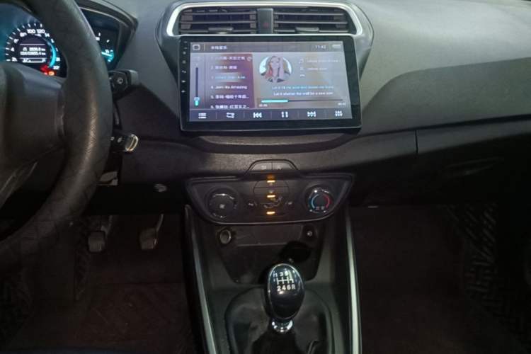 Used Ford Escort 2019 1.5L Manual ZhiXiang Version Audio And AC Panel